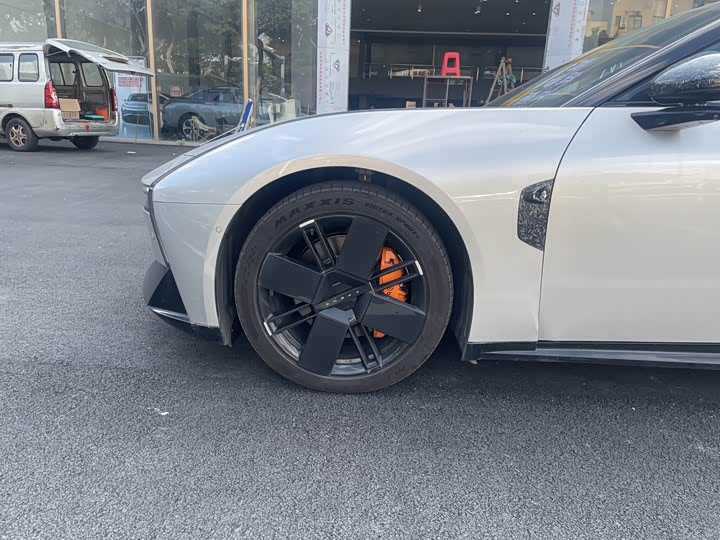 2025 XPeng P7
