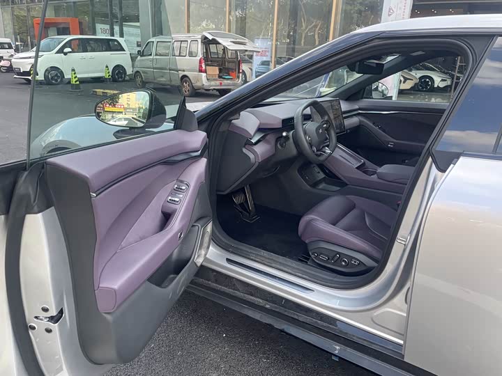 2025 XPeng P7