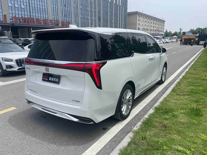 Buick GL8 Century 2025 2025款 2.0T 七座蕴世版