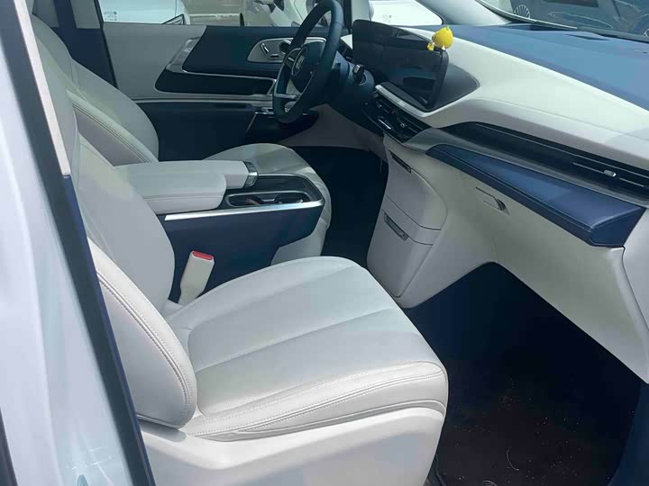 Buick GL8 Century 2025 2025款 2.0T 七座蕴世版