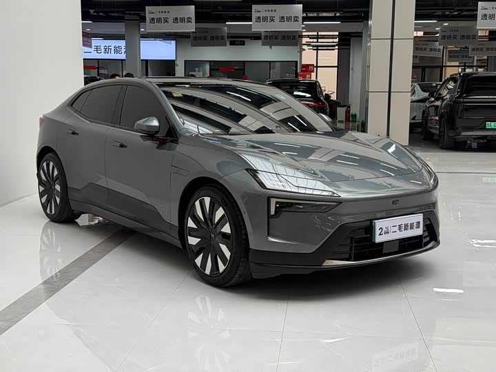 2023 Polestar 4
