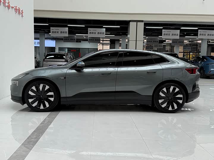 2023 Polestar 4