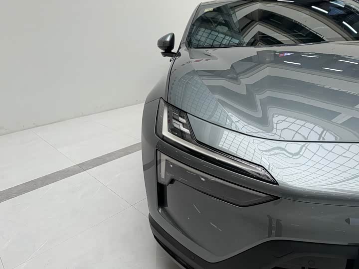 Polestar 4 2023 2023款 单电机标准续航