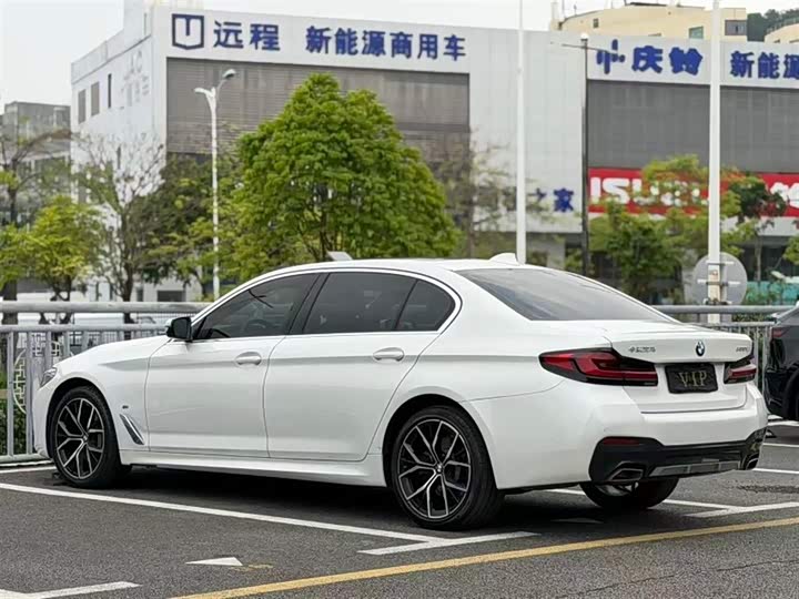 Zdjęcie 9 - BMW 5 Series