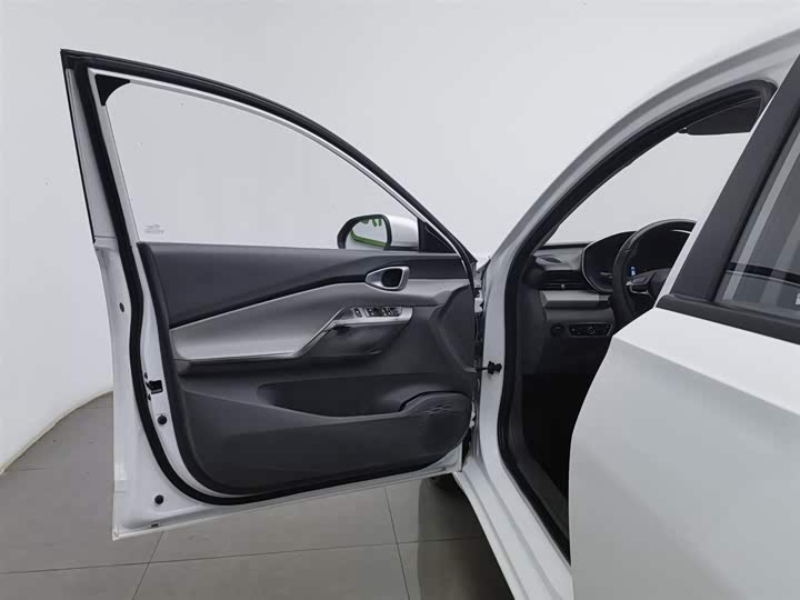 Photo 8 - Baojun RC-5