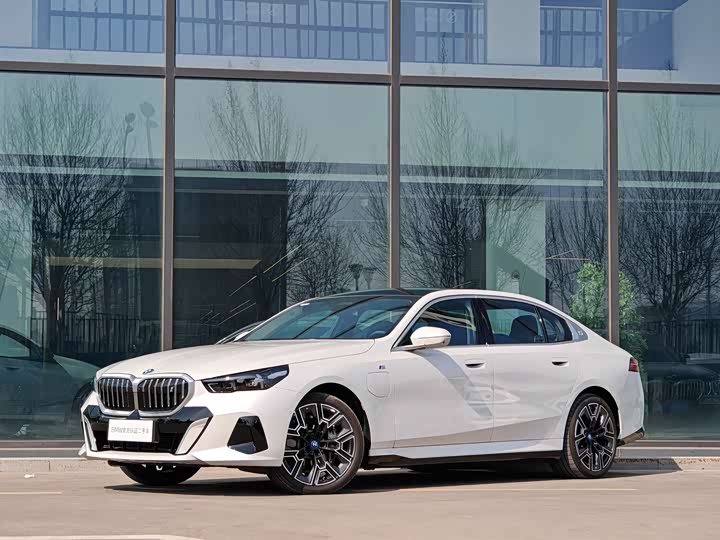 BMW i5 2025 2025款 xDrive 50L M运动套装