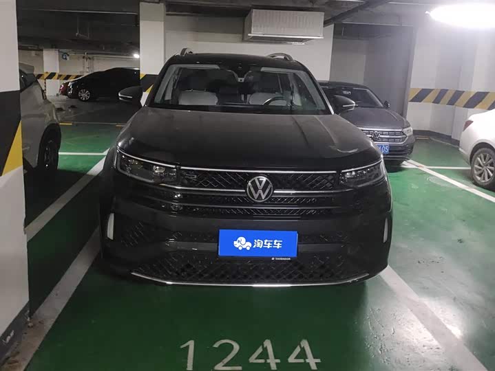 Volkswagen Tavendor 2023 2023款 380TSI 四驱R-Line巡游版