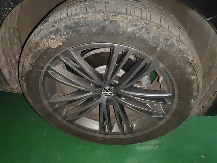 Volkswagen Tavendor 2023 2023款 380TSI 四驱R-Line巡游版