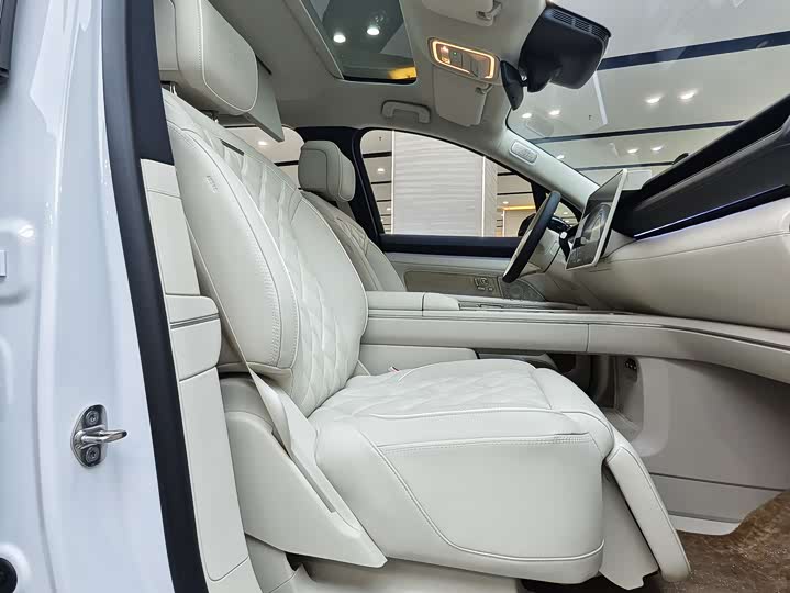 Nio ES8 2026 2026款 六座行政签名版