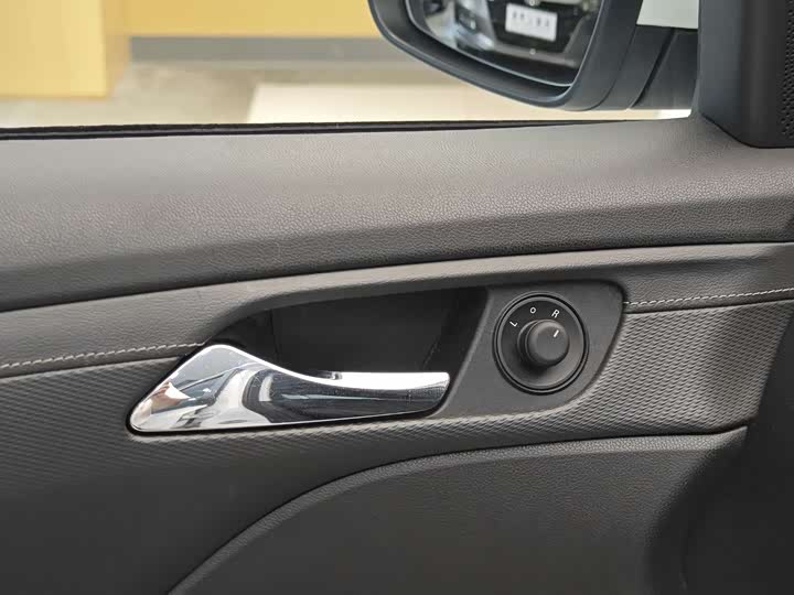 Chevrolet Monza 2023 2023款 1.5L 双离合乐享版