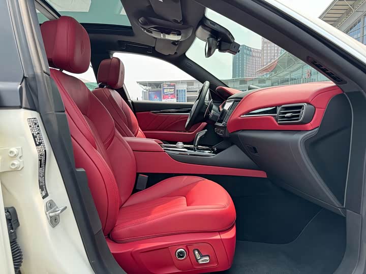 Maserati Levante 2022 2022款 2.0T GT锋芒版