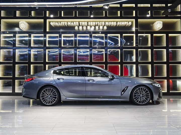 BMW 8 Series 2022 2022款 840i 四门轿跑车 M运动套装