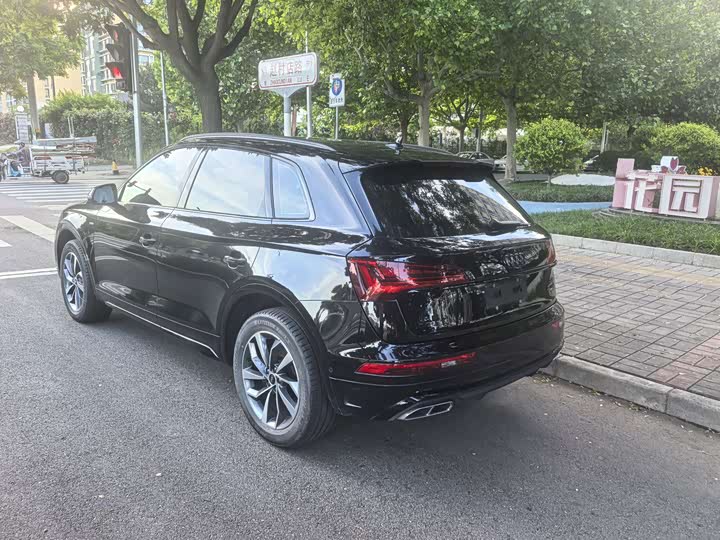 Zdjęcie 6 - Audi Q5L