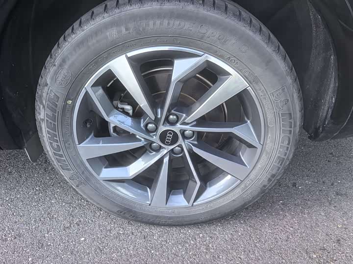 Zdjęcie 7 - Audi Q5L