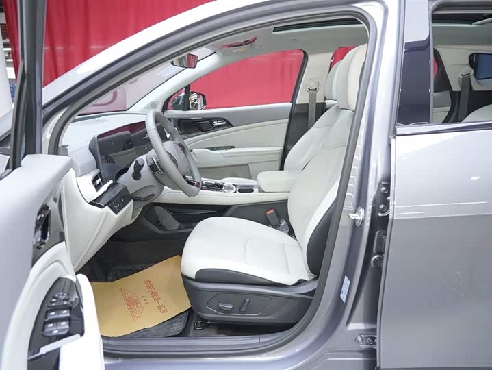 Kia Sportage 2025 2025款 1.5T 两驱尊贵智享版