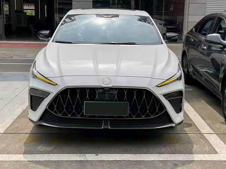 2022 MG Motor 5 Scorpio