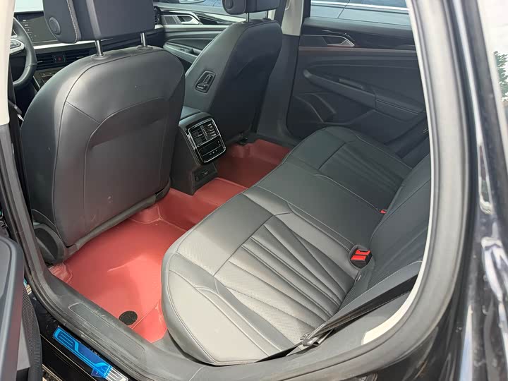 Фото 5 - Volkswagen Passat