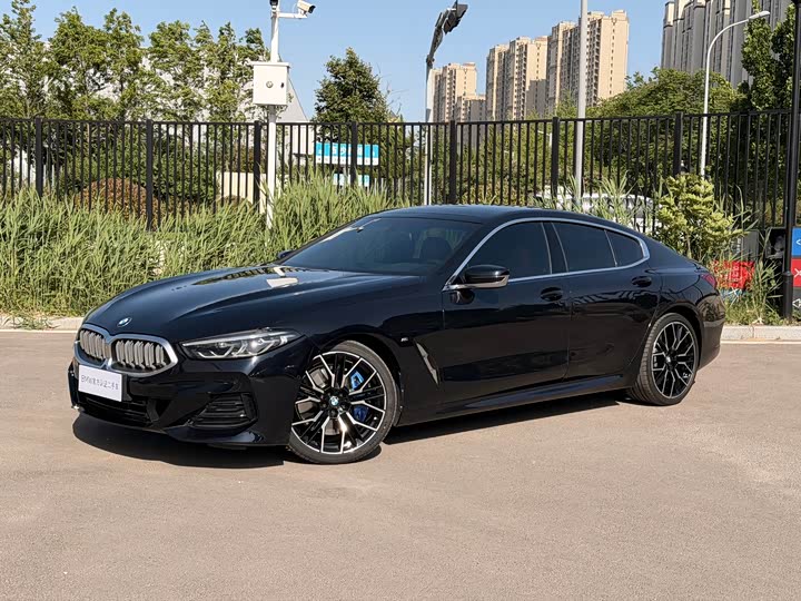 2022 BMW 8 Series