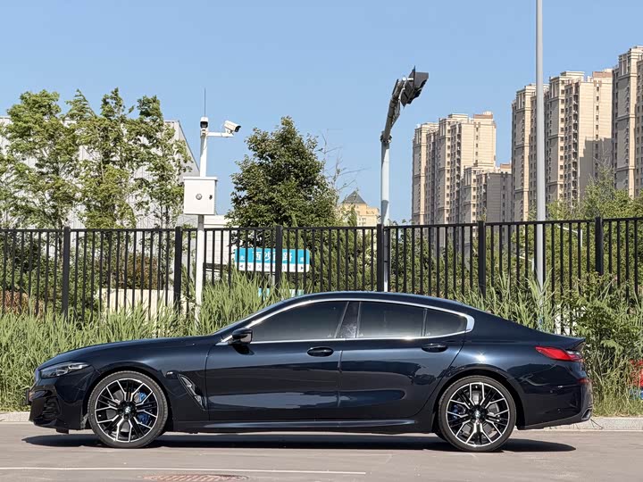 2022 BMW 8 Series