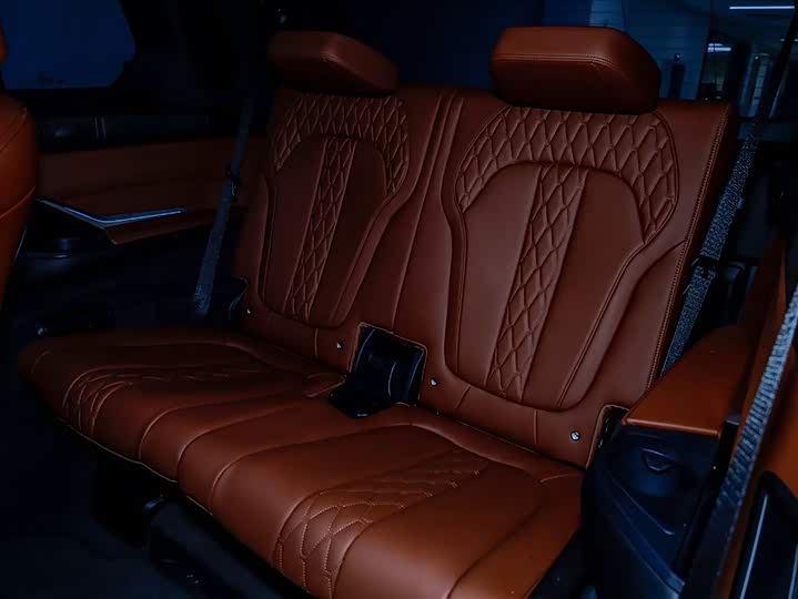 Фото 6 - BMW X7