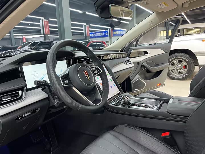 Фото 5 - Hongqi H5 Hybrid