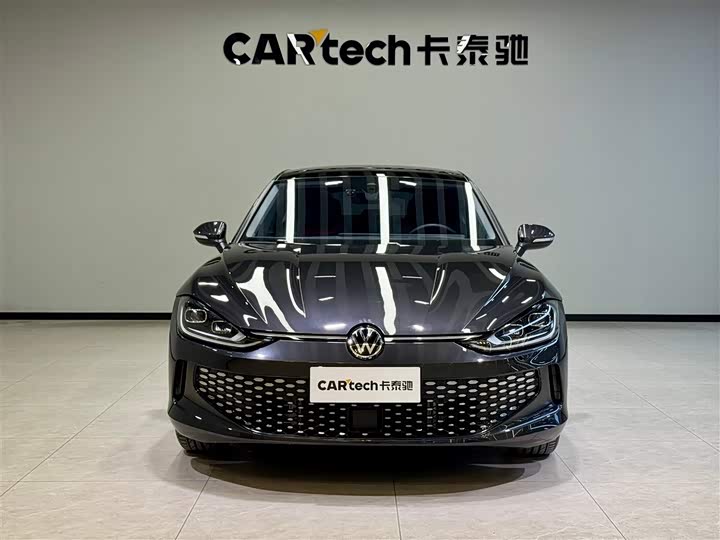 صورة 3 - Volkswagen Lamando L