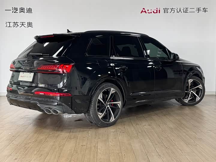 Фото 4 - Audi SQ7