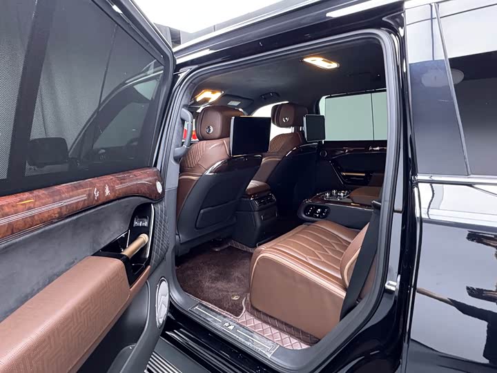 Hongqi LS7 (Guoyao) 2022 2022款 4.0T 尊爵旗舰版 4座