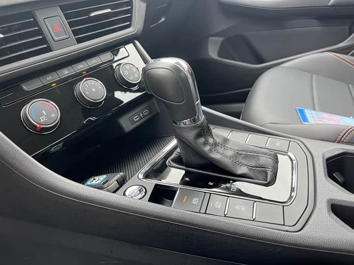 Volkswagen Bora 2025 2025款 200TSI DSG悦行PRO版