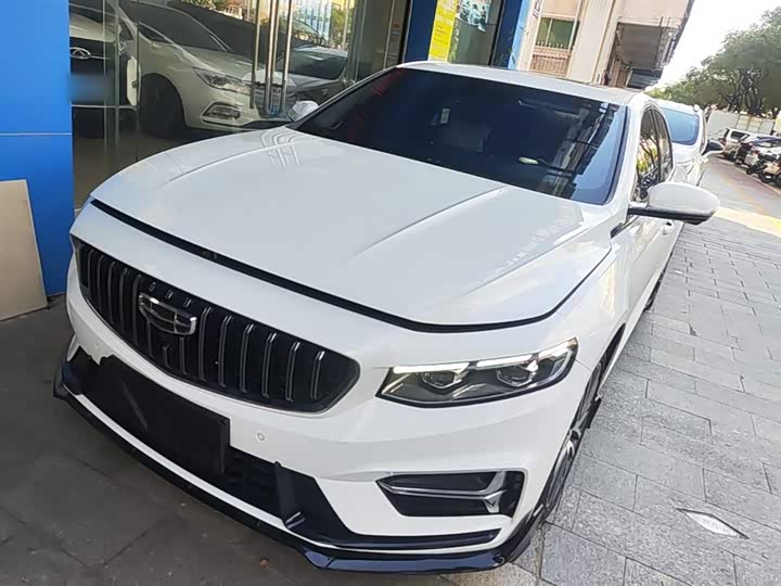 Zdjęcie 2 - Geely Preface