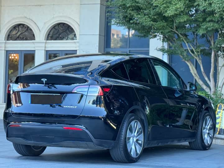 Фото 7 - Tesla Model Y