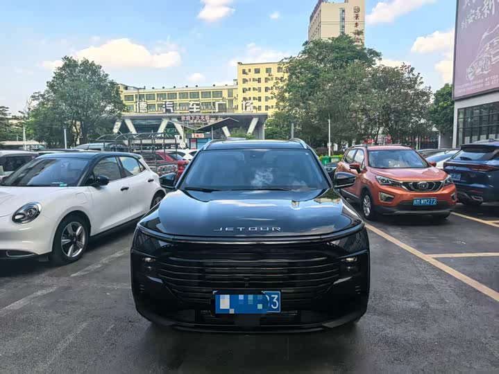 Jetour X70 Plus 2025 2025款 1.5T 豪华澎湃版 7座
