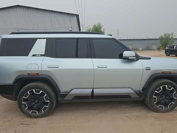 BYD FangChengBao Leopard 8 2025 2025款 智勇旗舰版 7座