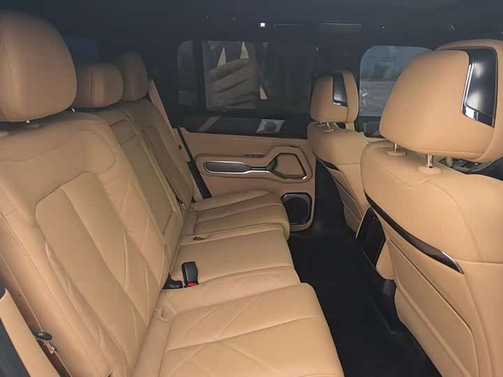 BYD FangChengBao Leopard 8 2025 2025款 智勇旗舰版 7座