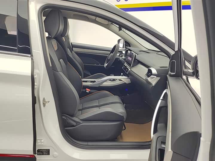 Geely Coolray 2023 2023款 1.5T DCT钻石版