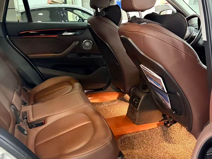 Фото 5 - BMW X1