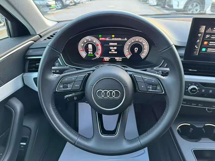 Zdjęcie 8 - Audi A4L