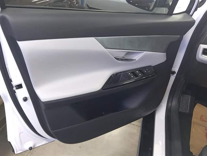 Changan UNI-T 2023 2023款 第二代 1.5T 尊贵型