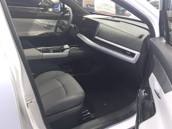 Changan UNI-T 2023 2023款 第二代 1.5T 尊贵型