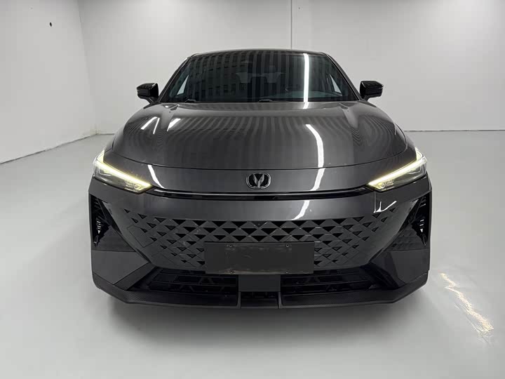 صورة 2 - Changan UNI-V