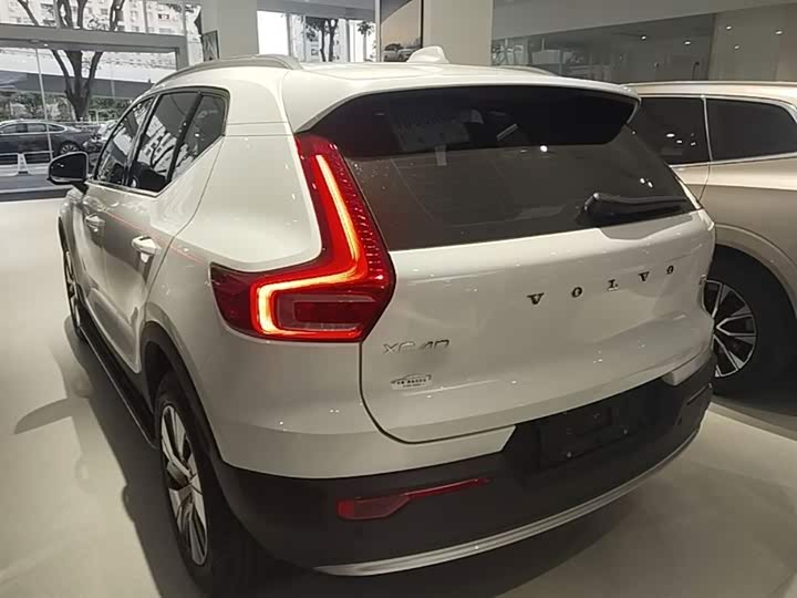 Volvo XC40 2024 2024款 B3 智远豪华版