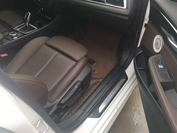 Фото 8 - BMW 1 Series