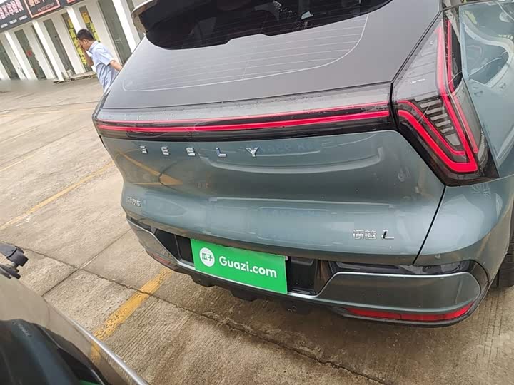 Geely Atlas L 2025 2025款 第四代 1.5TD DCT 启程