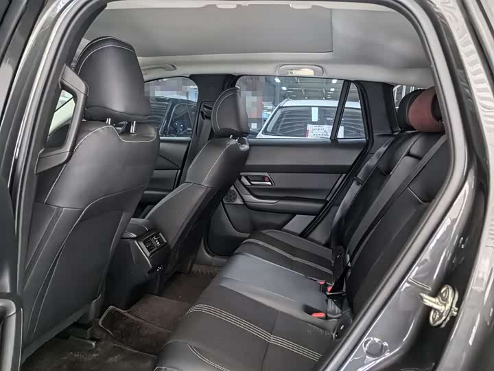 Фото 8 - Mazda CX-50