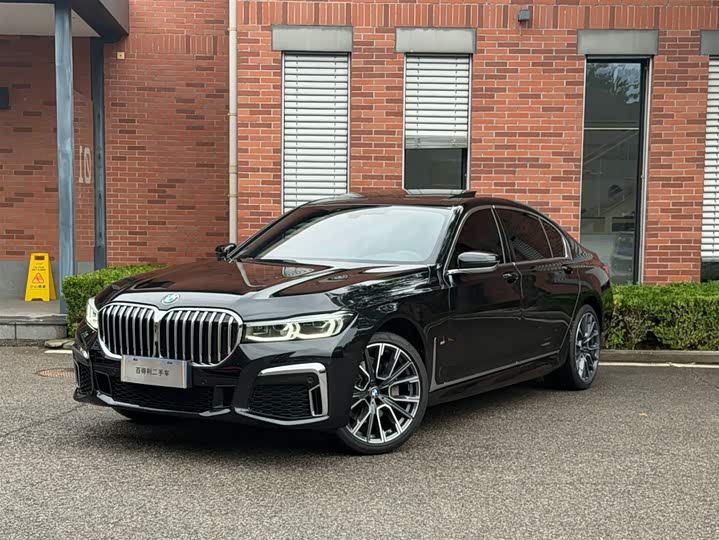 Фото 1 - BMW 7 Series