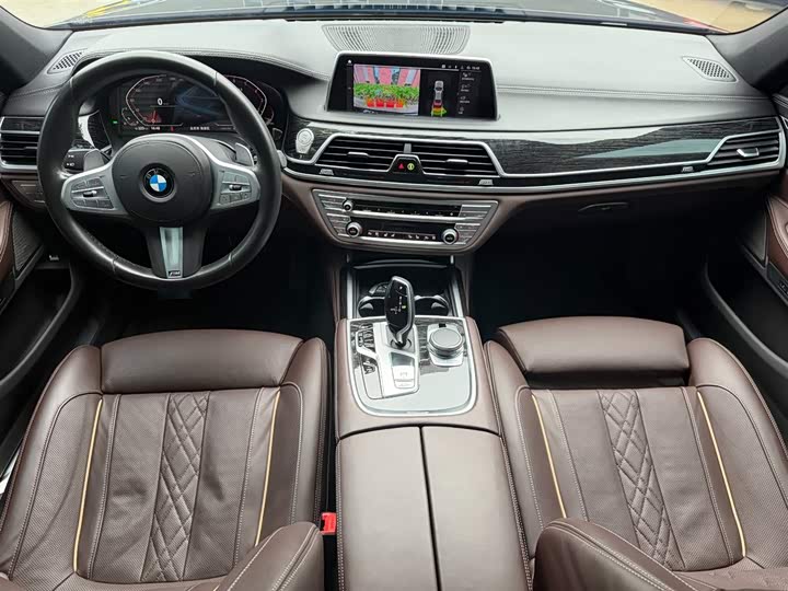 Фото 6 - BMW 7 Series