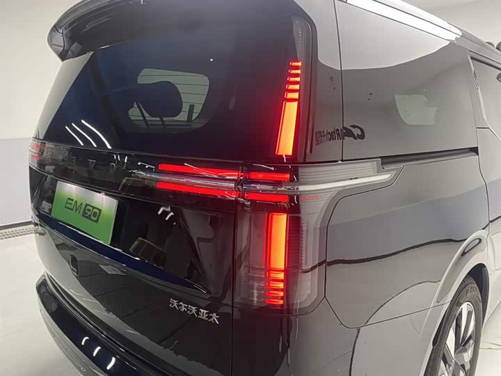 Volvo EM90 2025 2025款 Ultra 六座