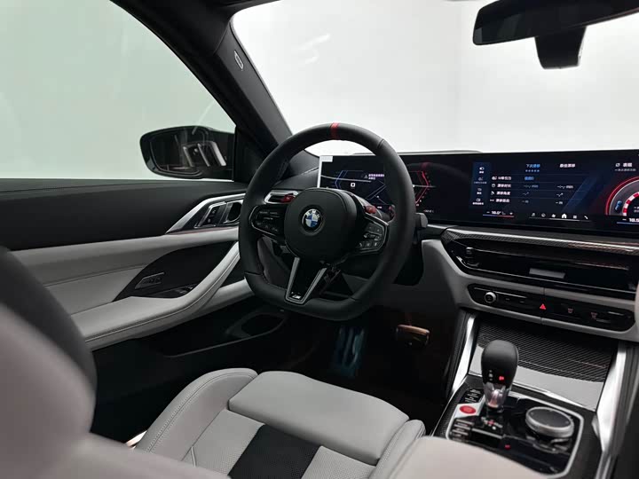 BMW M4 2024 2024款 M4双门轿跑车 M xDrive 雷霆版