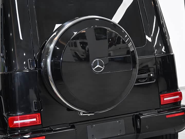 صورة 8 - Mercedes-Benz G-Class