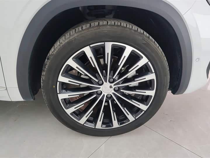Photo 6 - Geely Monjaro Thor Hybrid